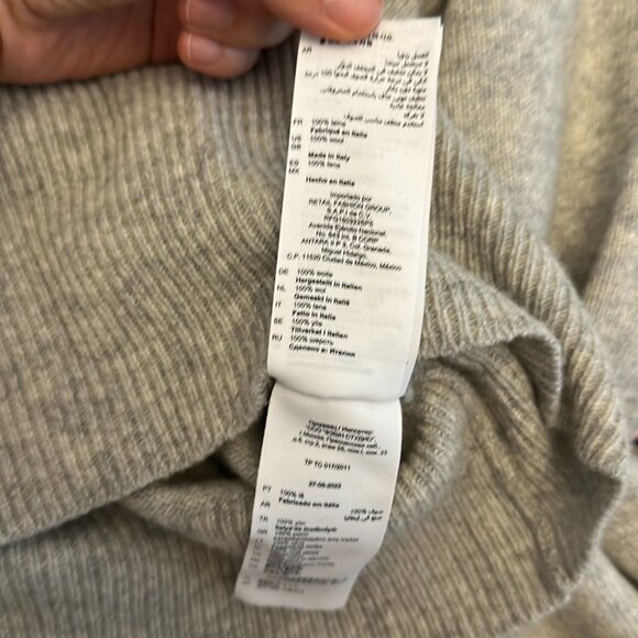 Sandro Paris Gray V-Neck Cropped Sweater - Picture 7 of 7